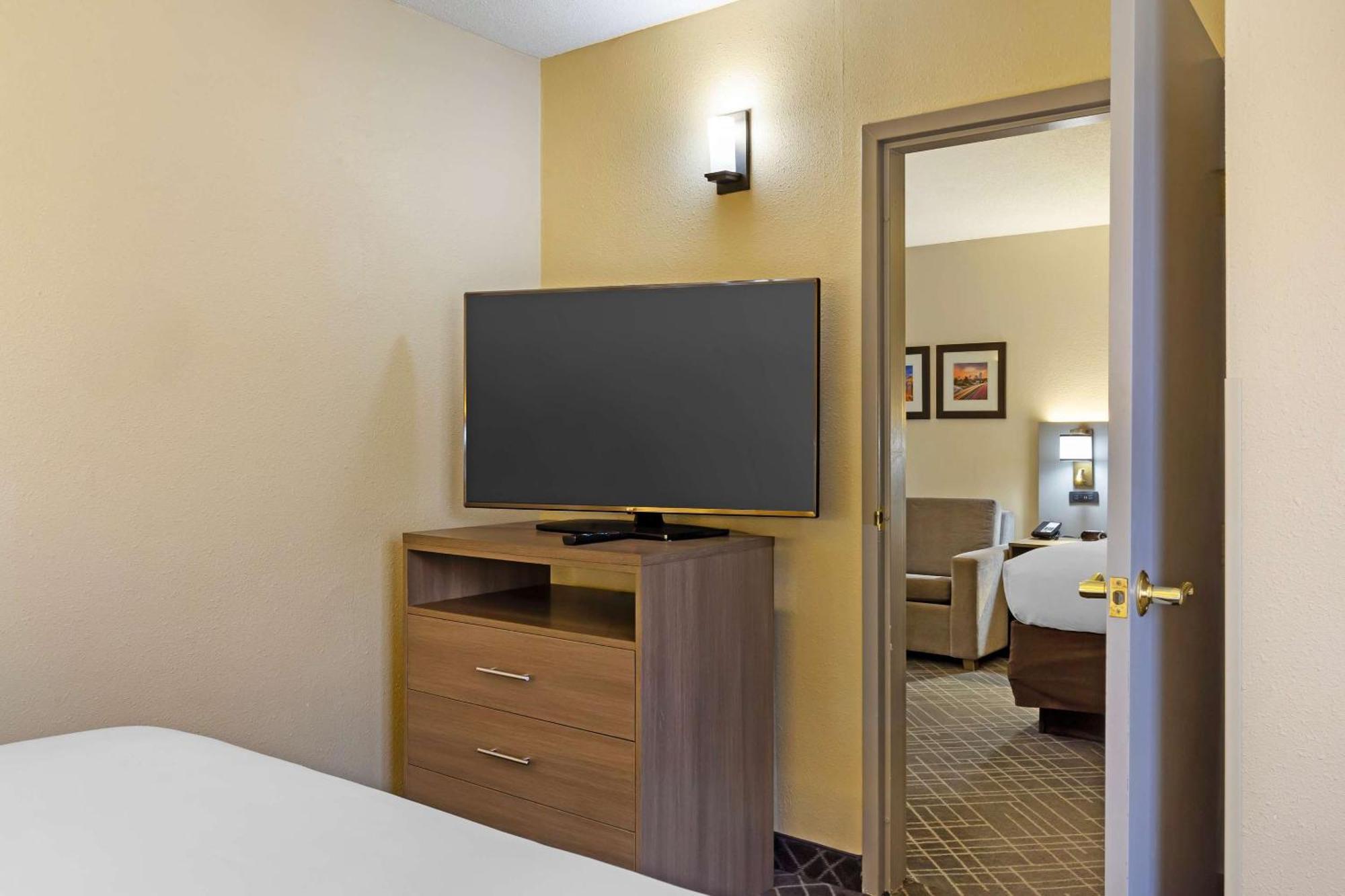 Comfort Suites Hanes Mall Winston-Salem Exterior foto