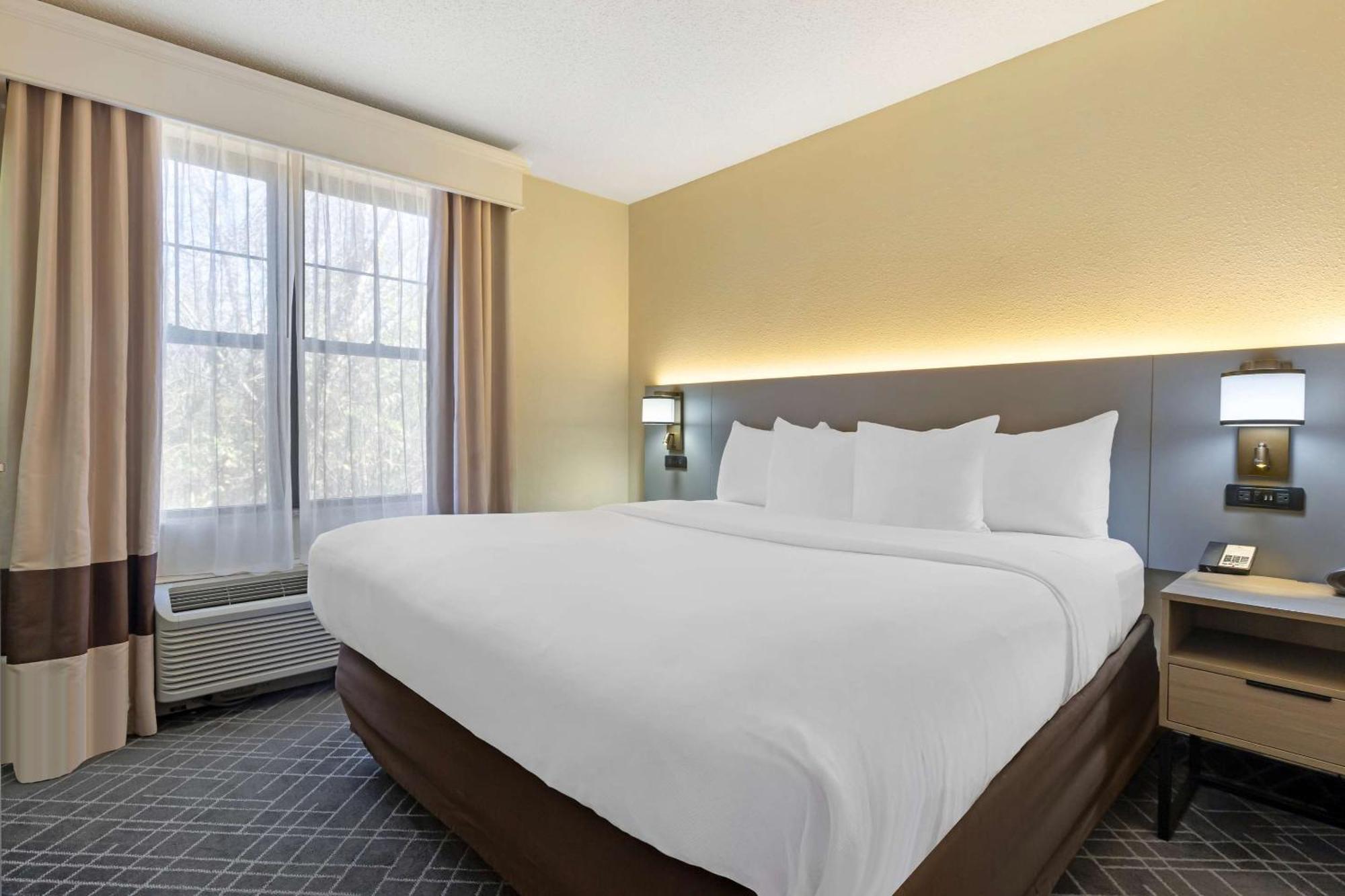 Comfort Suites Hanes Mall Winston-Salem Exterior foto