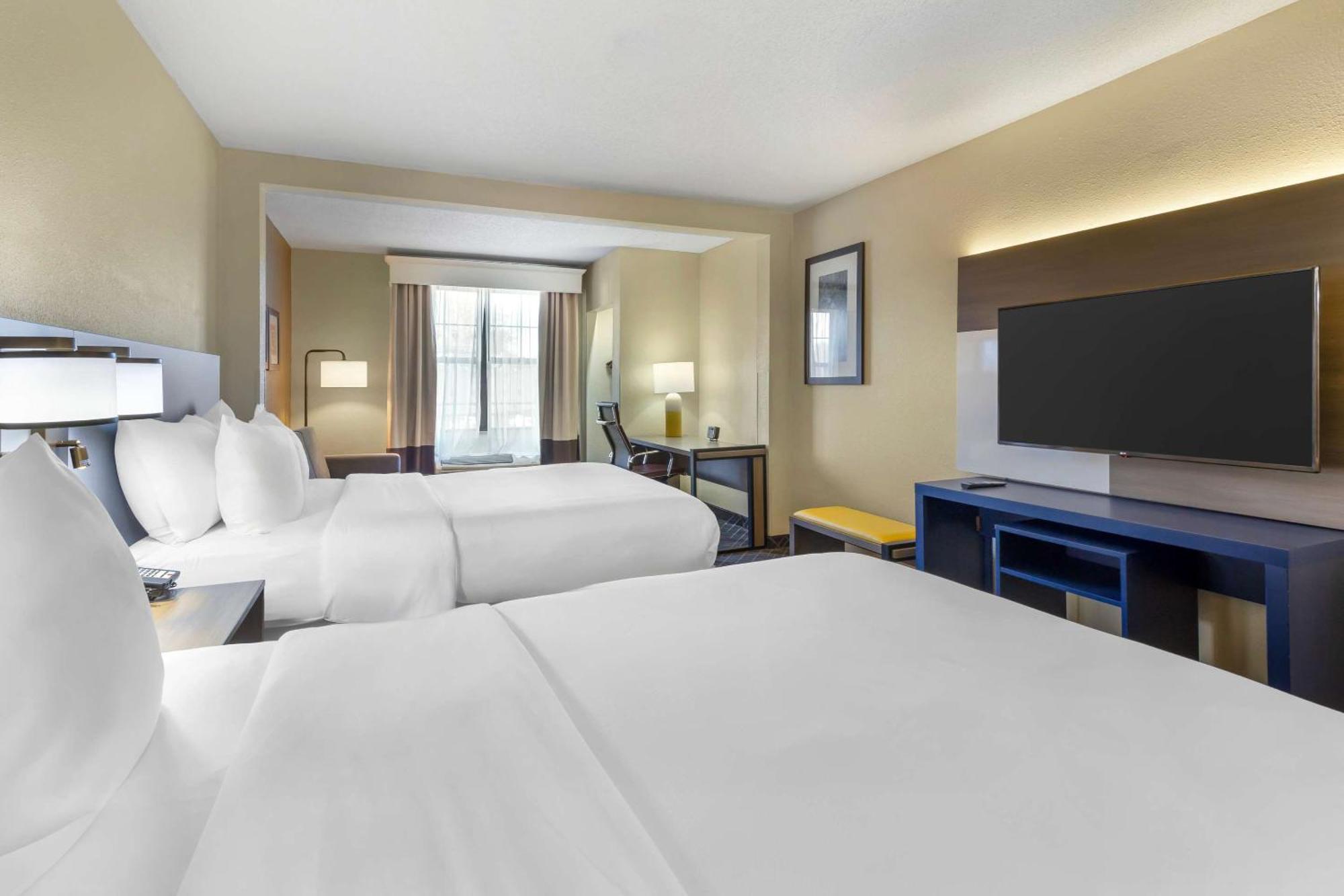 Comfort Suites Hanes Mall Winston-Salem Exterior foto