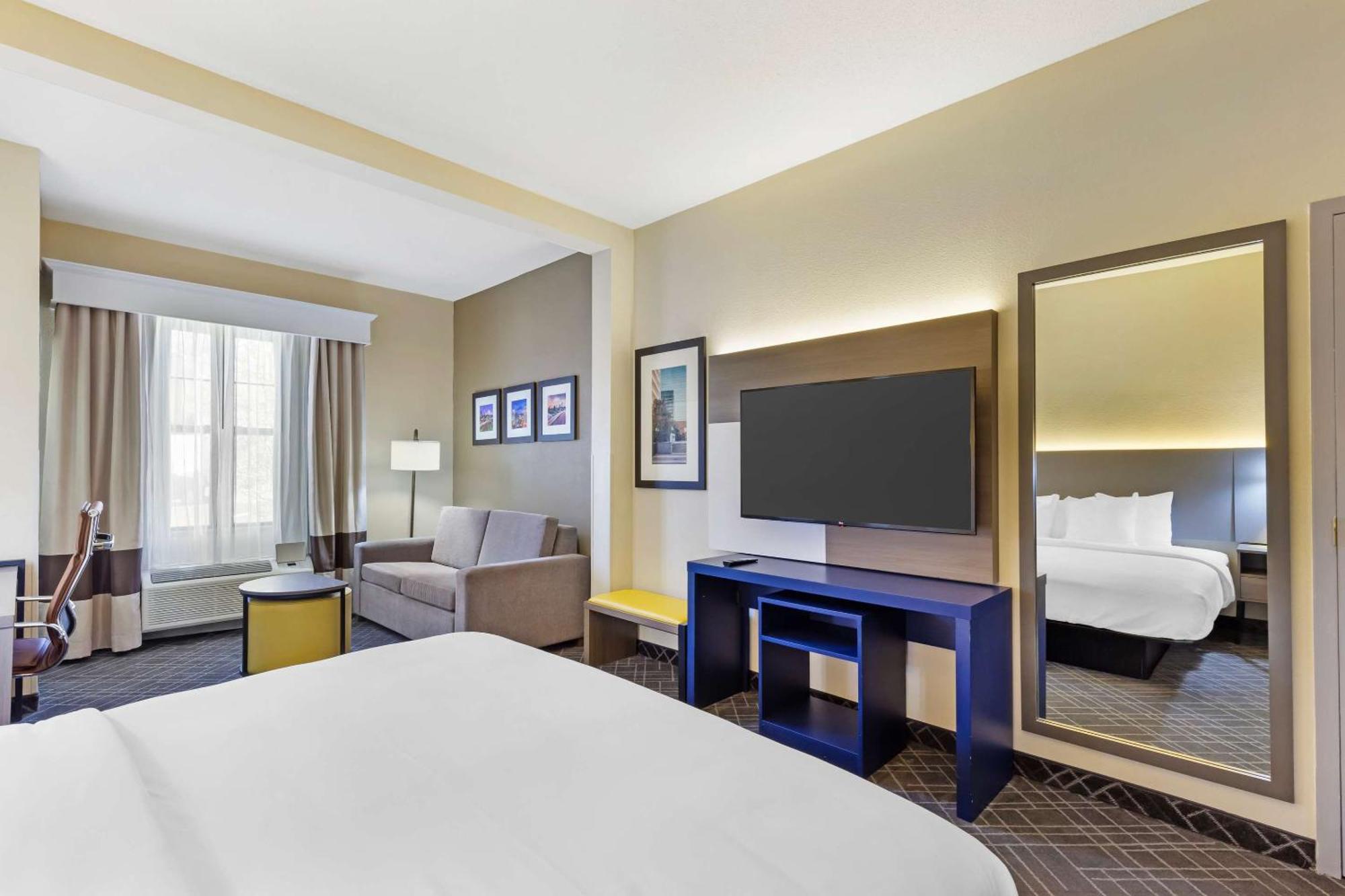 Comfort Suites Hanes Mall Winston-Salem Exterior foto